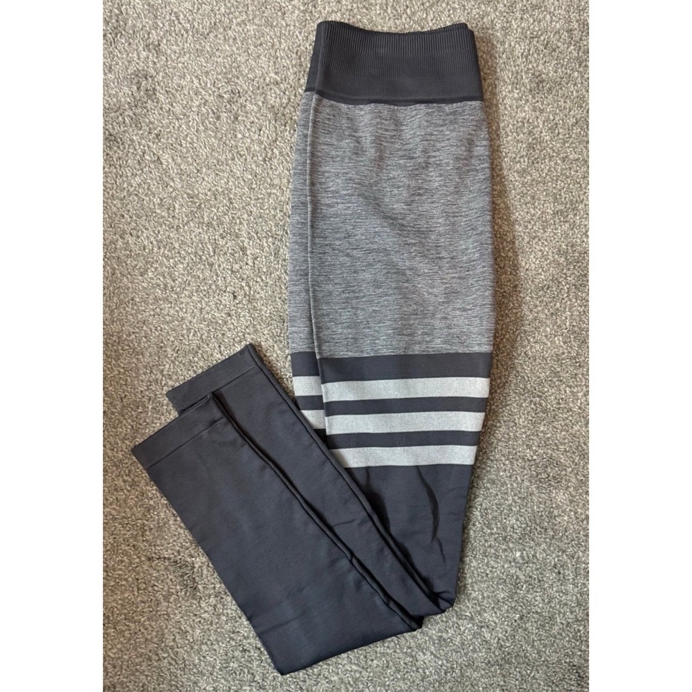 BOHO Gray Striped High Waisted Athletic Leggings Pants Size L Medium Fit